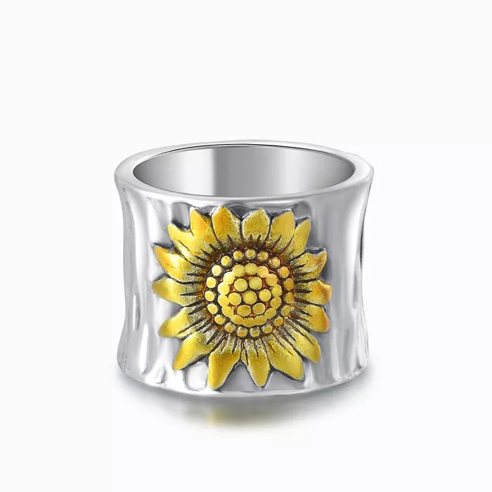 Anillo Ancho de Girasol Dorado en Plata 925