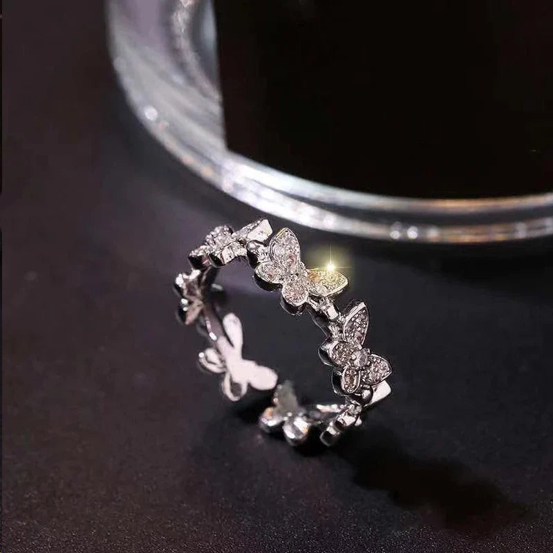 Anillo Ajustable de Mariposa con Circonita Cúbica en Plata