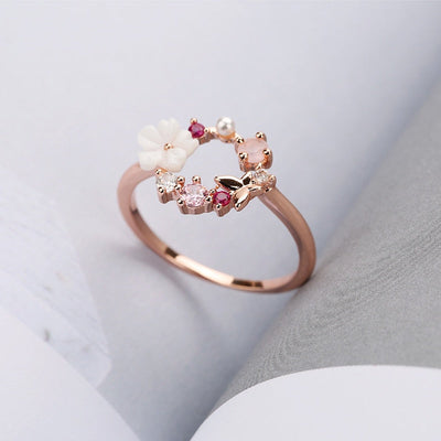 Anillo Circulo de Mariposas Floral en Oro