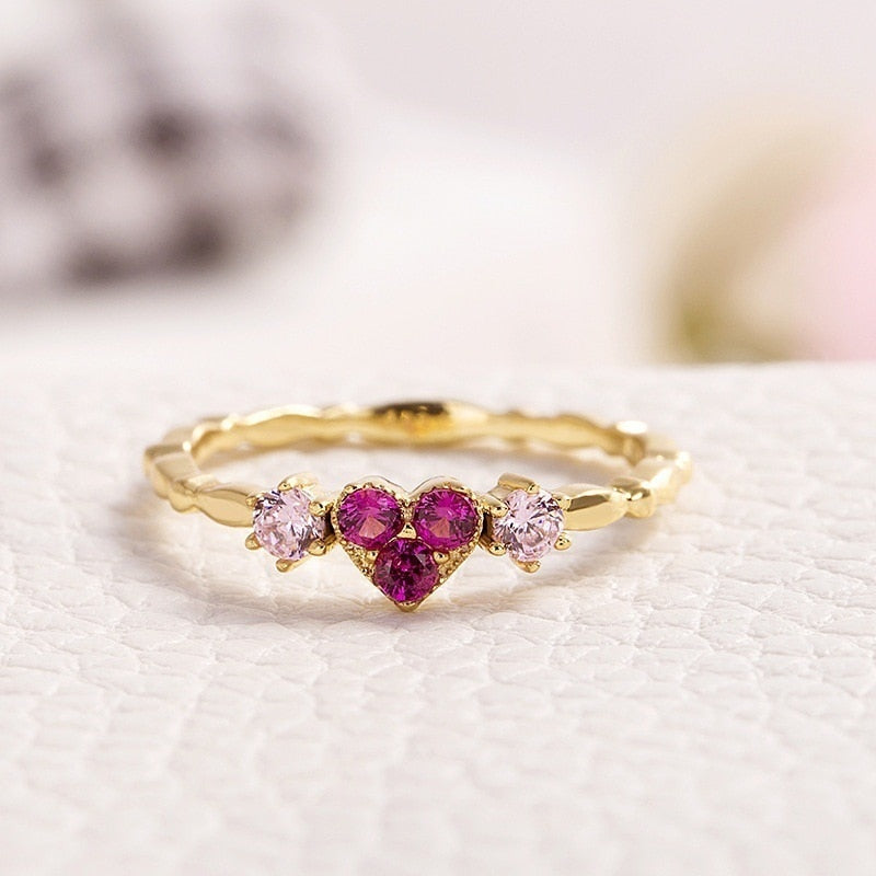 Anillo de Corazón Rosado en Oro