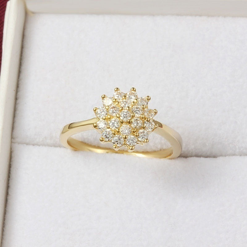 Anillo de Lujo con Diamantes en Oro