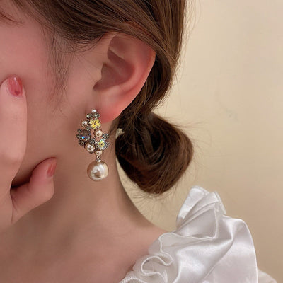 Aretes de Flores con Perlas Bronzeadas