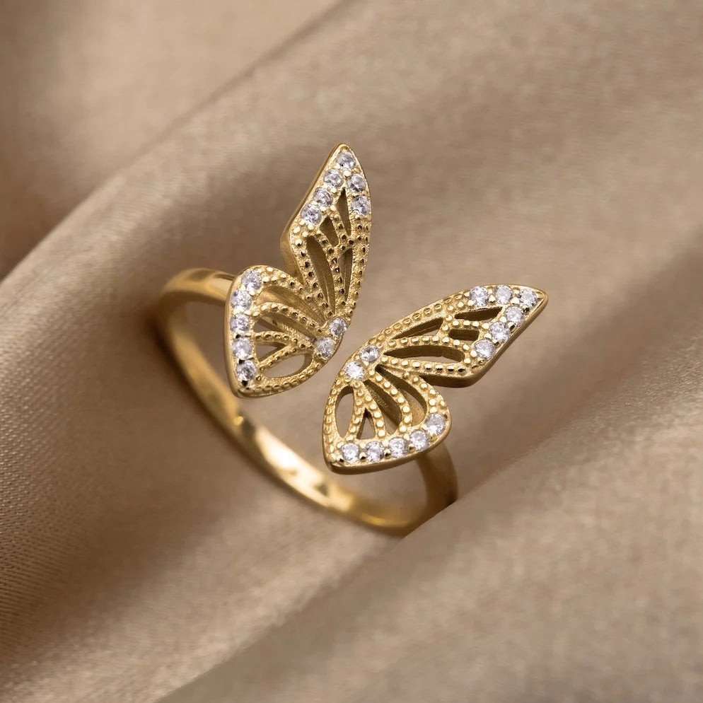 Anillo Ajustable de Mariposa con Circonitas en Oro