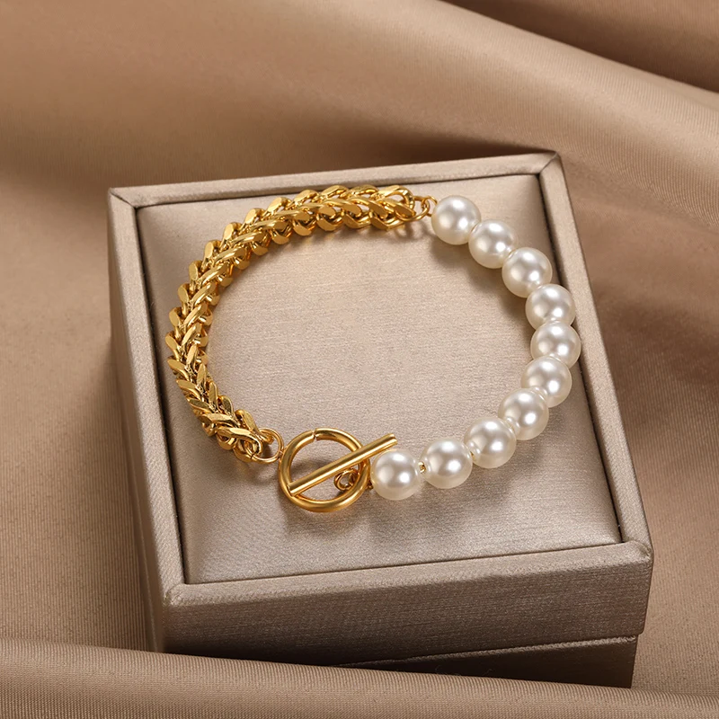 Elegante Pulsera de Oro y Perlas