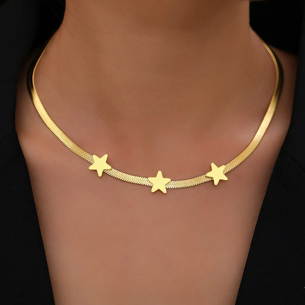 Elegante Collar de Estrellas Doradas