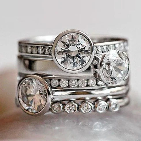 Anillo Cristalino Plateado Vintage