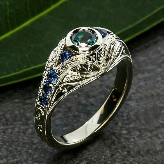 Anillo Brillante Azul Verdoso en Plata Vintage