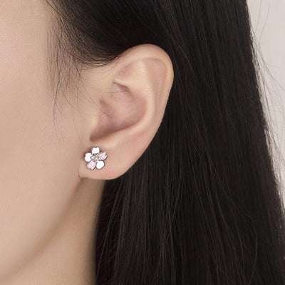 Aretes Flor de Magnolia en Plata y Esmalte Pintado a Mano